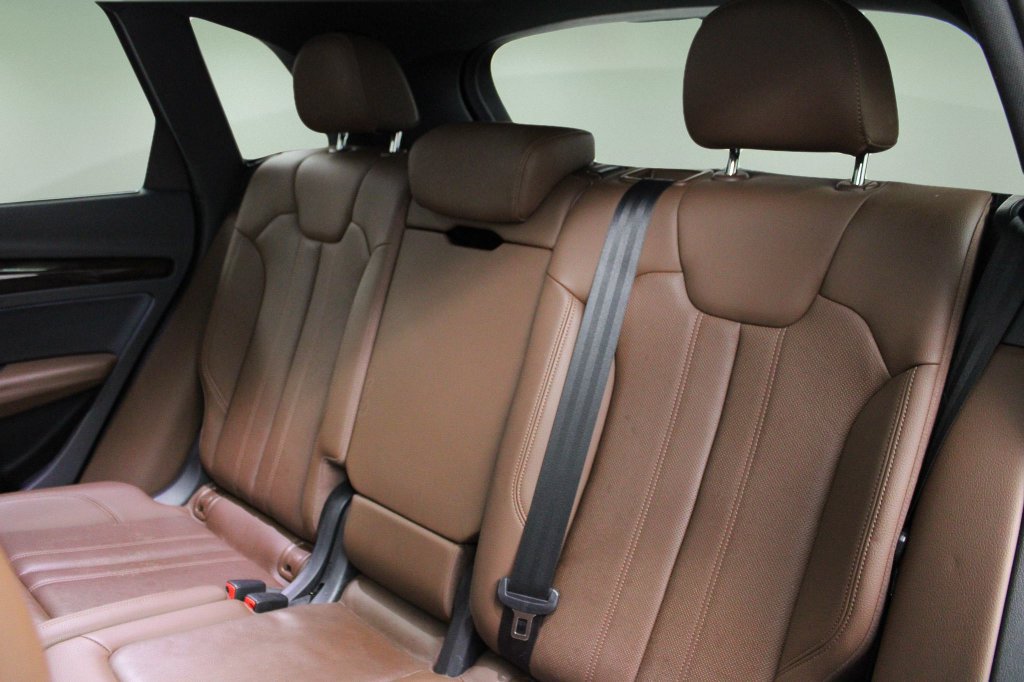 Used 2019 Audi Q5 2.0T Premium Plus AWD/4WD image 25