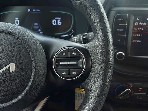 Used 2024 Kia Soul LX w/ Option Group 015 FWD image 12