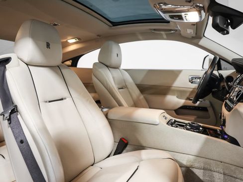 Used 2014 Rolls-Royce Wraith RWD image 21