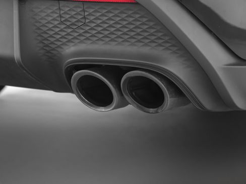 Certified 2023 Porsche Macan Turbo AWD/4WD image 17