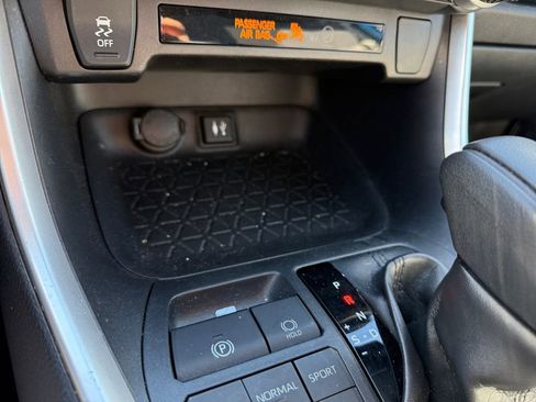 Certified 2019 Toyota RAV4 XLE w/ All Weather Liner Package image 33