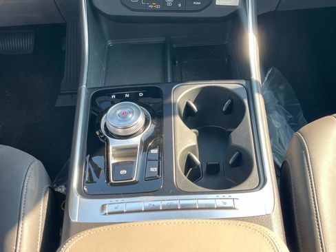 New 2026 Kia Carnival EX FWD image 13