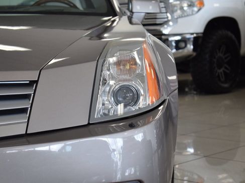 Used 2005 Cadillac XLR image 18