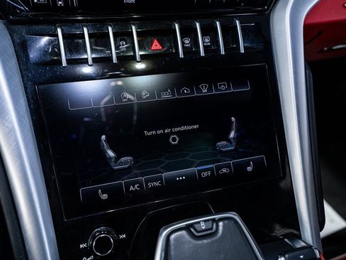 Used 2020 Lamborghini Urus image 55