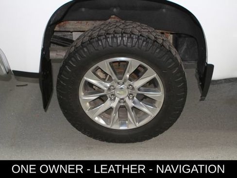 Used 2020 Chevrolet Silverado 1500 LTZ AWD/4WD image 5