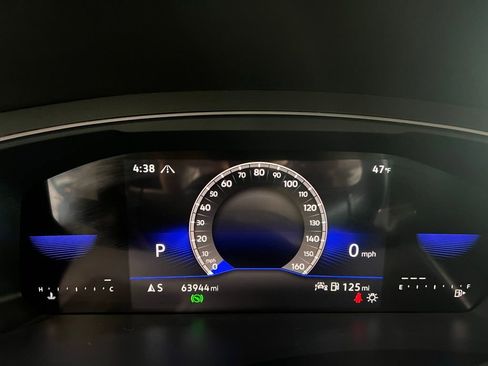 Used 2023 Volkswagen Tiguan SE R-Line image 21