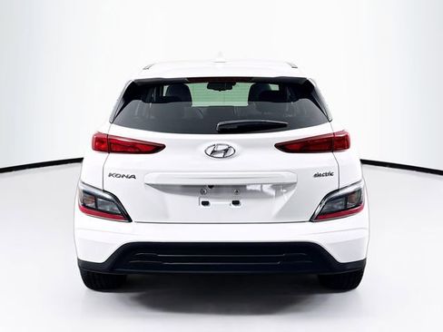 Certified 2023 Hyundai Kona SEL image 7