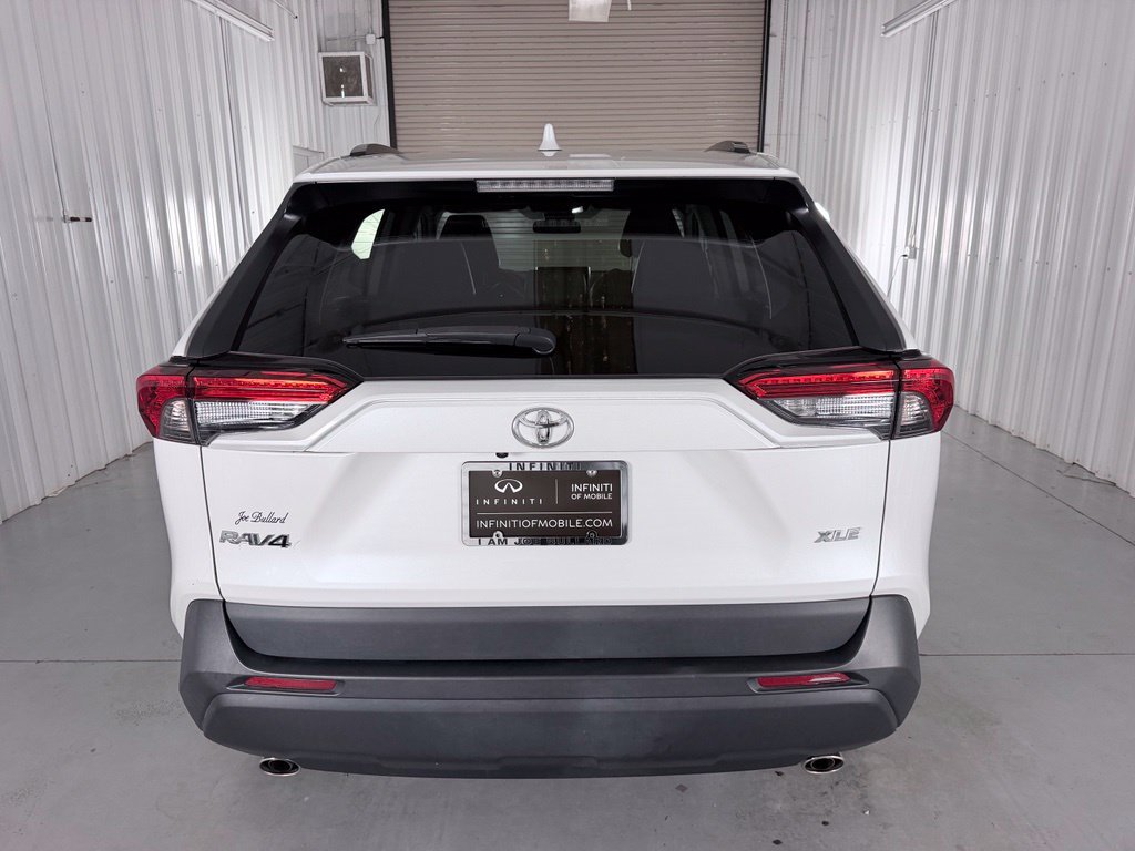 Used 2023 Toyota RAV4 XLE Premium FWD image 6