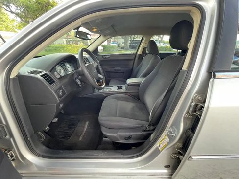 Used 2008 Chrysler 300 LX RWD image 22