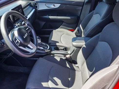 Certified 2024 Kia Forte LXS image 19