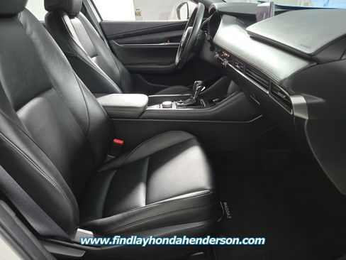 Used 2020 MAZDA MAZDA3 Hatchback image 20