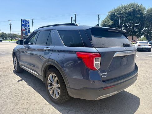 Used 2021 Ford Explorer XLT w/ Equipment Group 202A RWD image 3