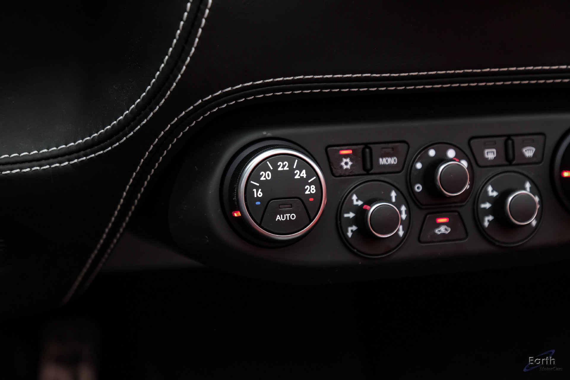 Used 2015 Ferrari 458 Spider RWD image 91