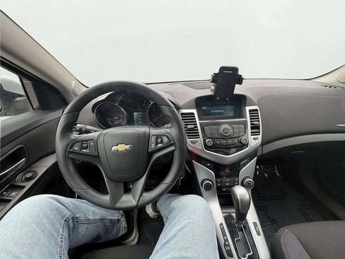 Used 2015 Chevrolet Cruze LT w/ Sun And Sound Package FWD image 15
