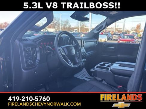 Certified 2024 Chevrolet Silverado 1500 Custom Trail Boss w/ Dark Appearance Package image 13