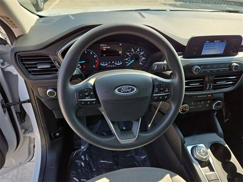 Used 2022 Ford Escape S image 33