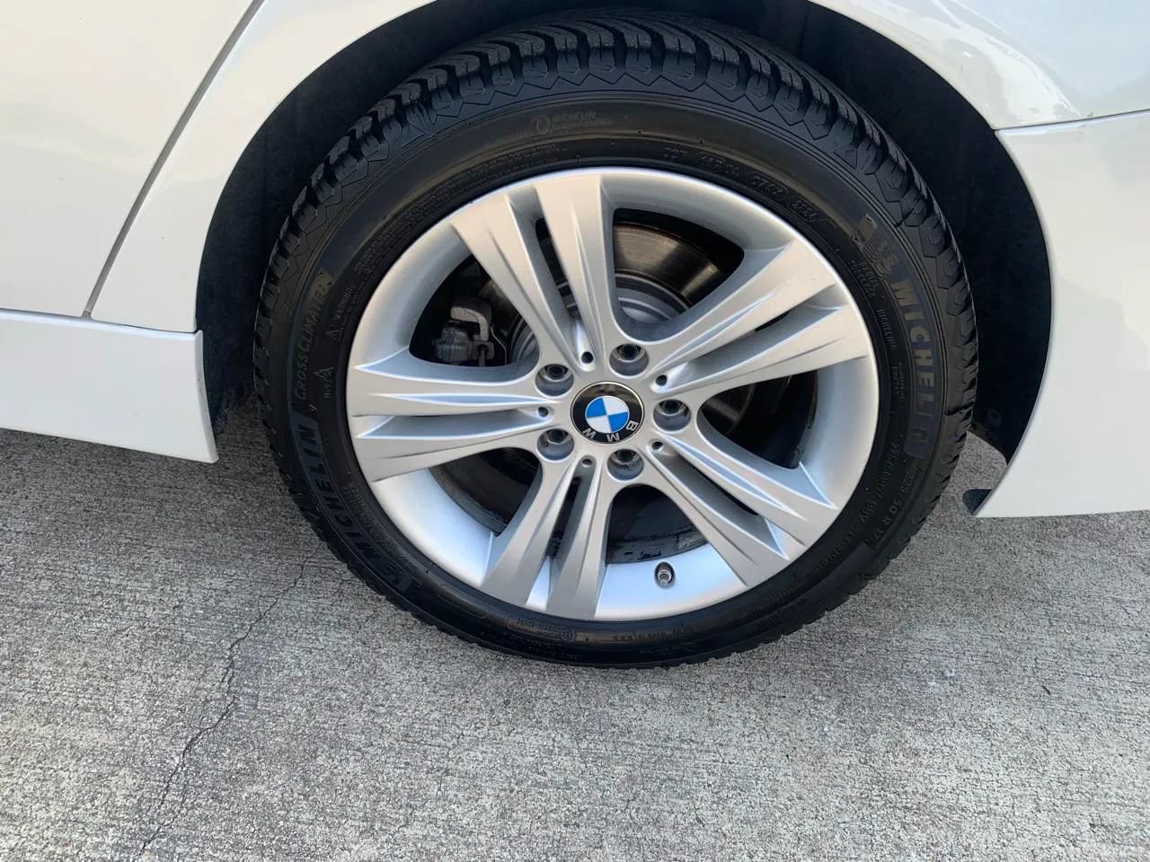 Used 2017 BMW 330i Sedan RWD image 22