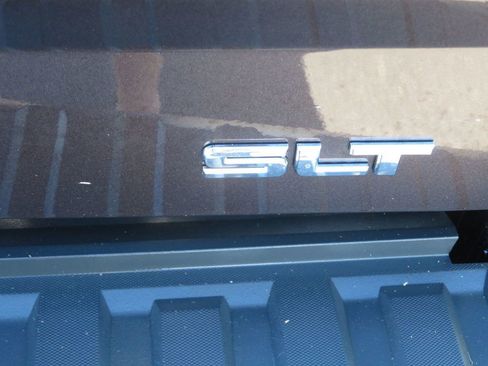 Used 2015 GMC Sierra 1500 SLT w/ SLT Crew Cab Value Package image 16