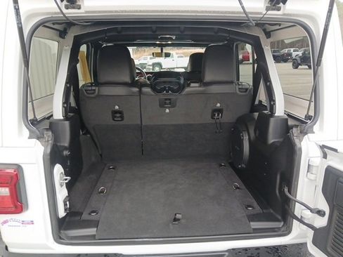 Used 2023 Jeep Wrangler Unlimited Rubicon w/ Steel Bumper Group image 18