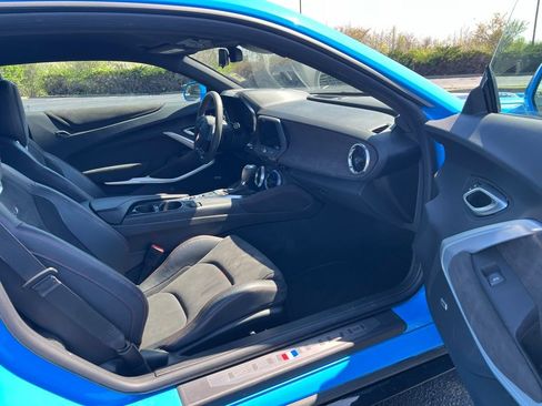 Used 2022 Chevrolet Camaro ZL1 image 10