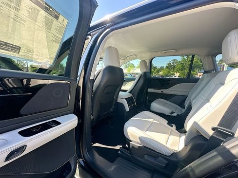 New 2026 Lincoln Aviator 2WD image 17