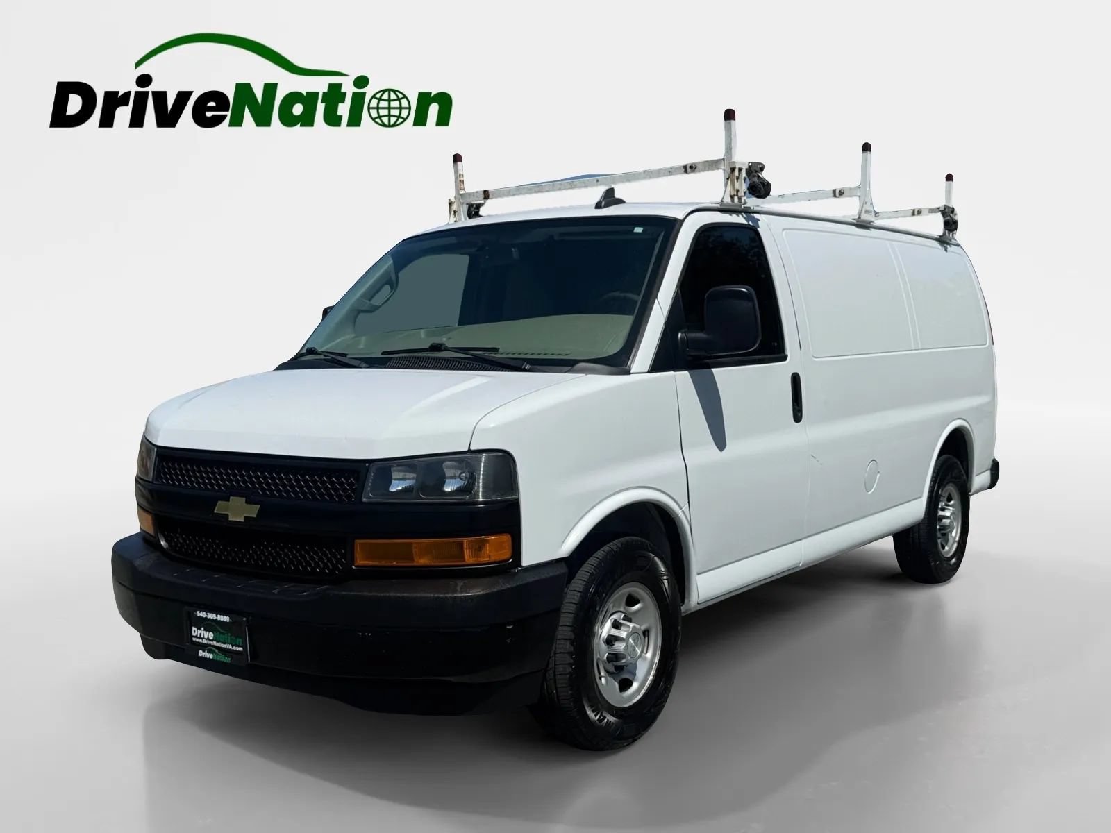 Used 2018 Chevrolet Express 2500 w/ Driver Convenience Package RWD image 1