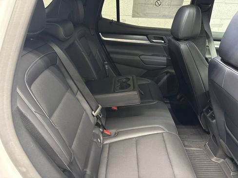 New 2027 GMC Terrain Elevation w/ Elevation Premium Package AWD/4WD image 10