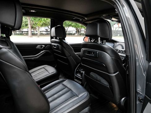 Used 2022 BMW X7 M50i w/ Executive Package AWD/4WD image 34