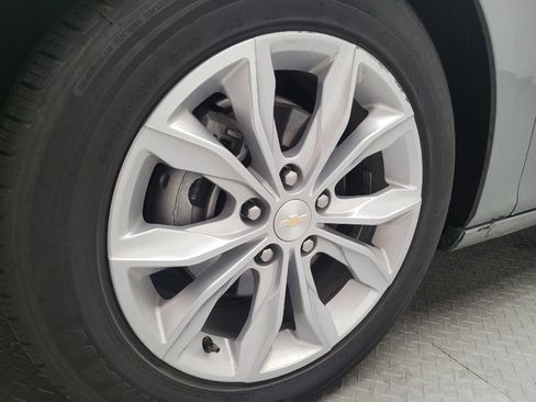 Used 2023 Chevrolet Malibu LT FWD image 31