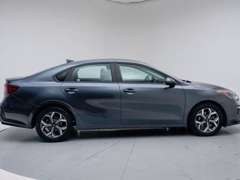 Used 2021 Kia Forte LXS FWD image 23
