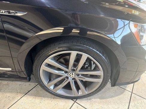 Used 2017 Volkswagen Passat 1.8T R-Line image 8