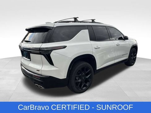 Used 2025 Chevrolet Traverse RS AWD/4WD image 2