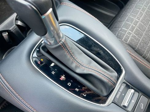 Used 2024 Honda HR-V Sport image 16