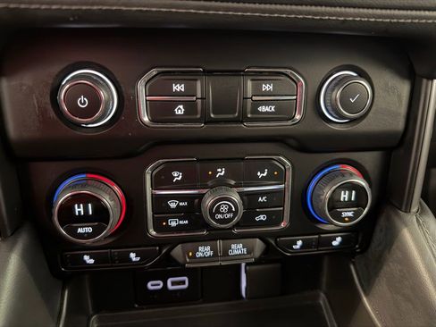 Used 2024 Chevrolet Tahoe LT image 16