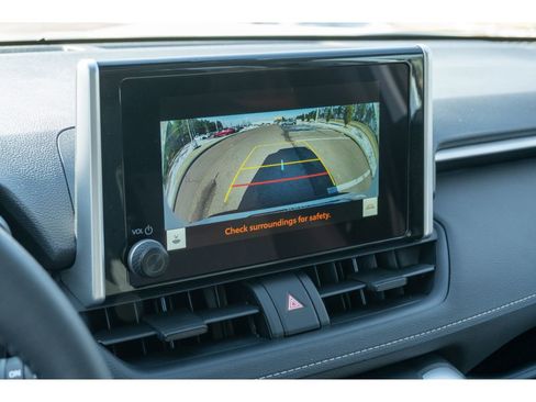 Used 2025 Toyota RAV4 XLE image 22