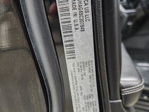 Certified 2025 Jeep Grand Cherokee Altitude AWD/4WD image 41