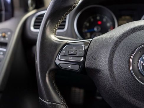 Used 2013 Volkswagen Golf R 4-Door image 20