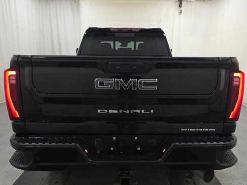 Used 2024 GMC Sierra 2500 Denali Ultimate image 5
