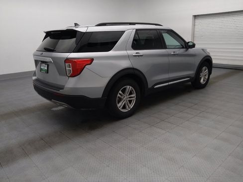 Used 2024 Ford Explorer XLT w/ Equipment Group 202A RWD image 10