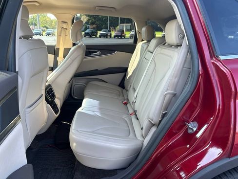 Used 2017 Lincoln MKX Select w/ Select Plus Package FWD image 11
