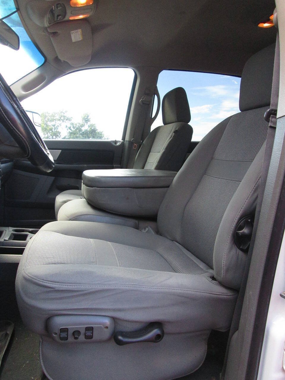 Used 2007 Dodge Ram 2500 Truck SLT w/ Light Group AWD/4WD image 11