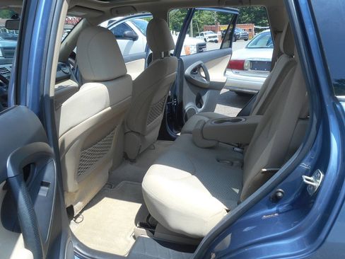 Used 2012 Toyota RAV4 4WD w/ Upgrade Value Pkg image 18
