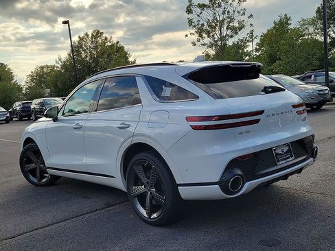 Certified 2025 Genesis GV70 3.5T Sport w/ Sport Advanced Package image 11