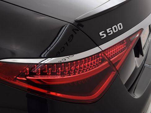 Used 2022 Mercedes-Benz S 500 4MATIC image 13