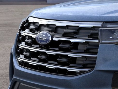 New 2026 Ford Explorer Active w/ Active Comfort Package AWD/4WD image 17