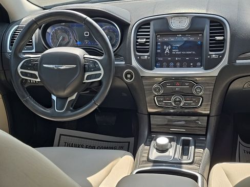 Used 2018 Chrysler 300 Touring w/ Sport Appearance Package image 22