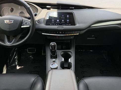 Used 2022 Cadillac XT4 Sport w/ Enhanced Visibility Package FWD image 15