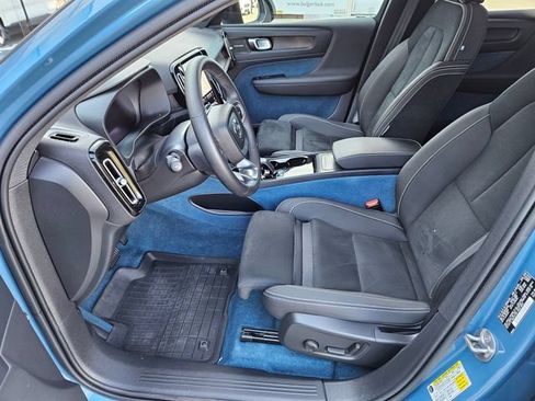 Certified 2023 Volvo C40 P8 Recharge Ultimate w/ Protection Package Premier AWD/4WD image 16