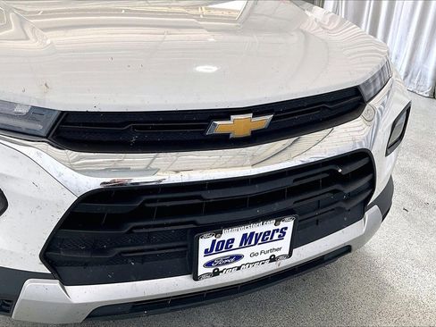 Used 2021 Chevrolet TrailBlazer LT w/ Convenience Package image 7
