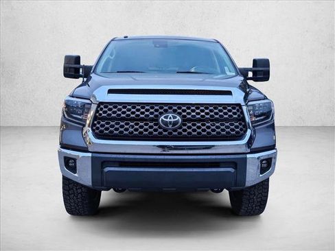 Used 2019 Toyota Tundra SR5 w/ SR5 Upgrade Package AWD/4WD image 2